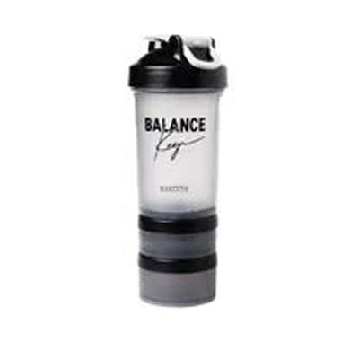 Premium 500ML Kunststoff-Protein-Pulver-Shaker-Flasche – Drei-Schichten tragbare Wasserflasche mit großem Fassungsvermögen – Übungsrührbecher für Fitnessstudio & Fitness – Schwarz/Grau